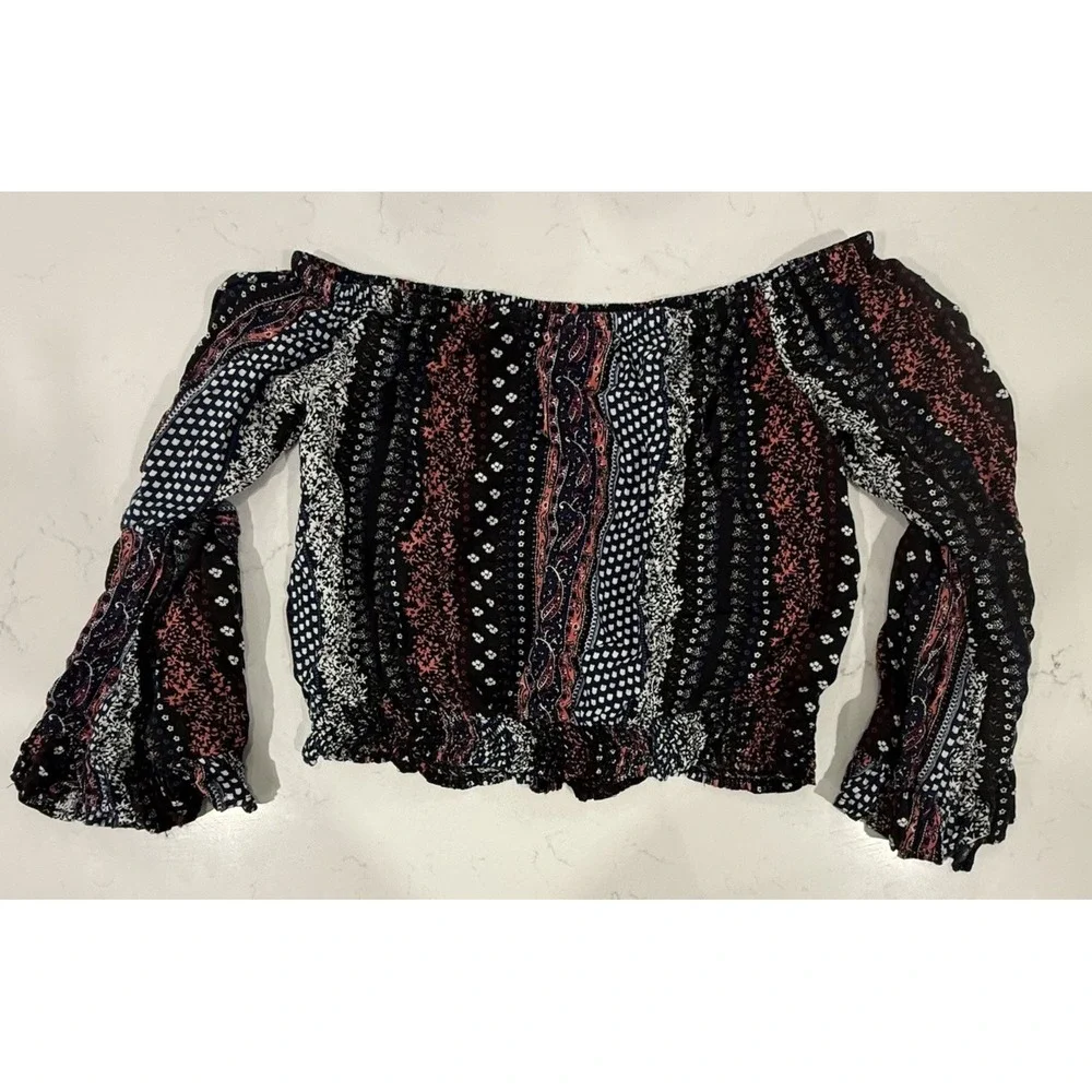 Thread Story Juniors Size Large off the Shoulder‎ Crop Top Bell Sleeves
